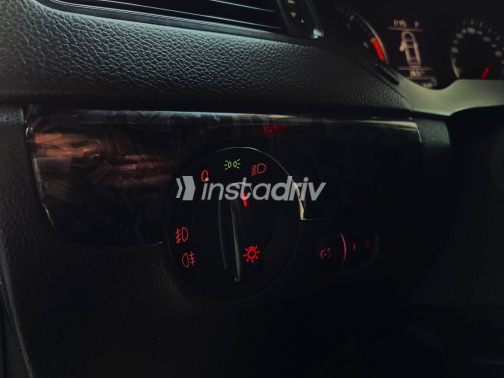 Volkswagen Jetta 2012 Gray Automatic Used for Sale in Helwan - 7