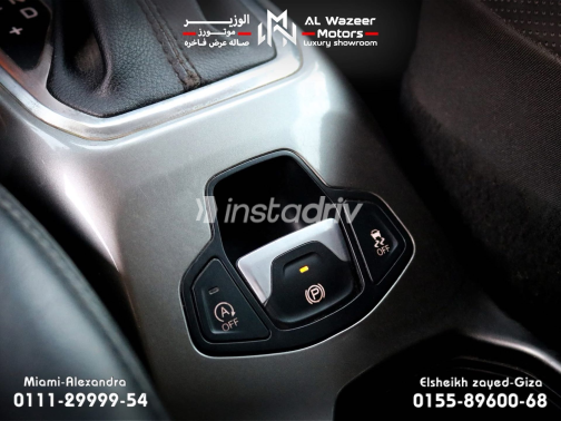 Jeep Renegade 2019 Red Automatic Used for Sale in Giza - 10