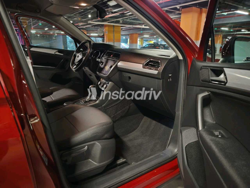 Volkswagen Tiguan 2018 Red Automatic Used for Sale in Giza - 6