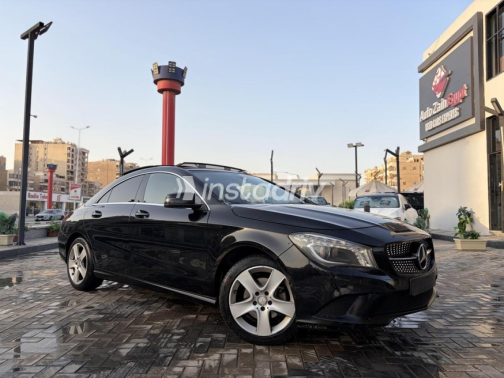 Mercedes CLA 180 2015 Black Automatic Used for Sale in Cairo - 3