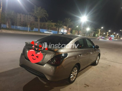 Nissan Sunny 2019 White Automatic Used for Sale in Greater Cairo ( Cairo + Giza) - 4