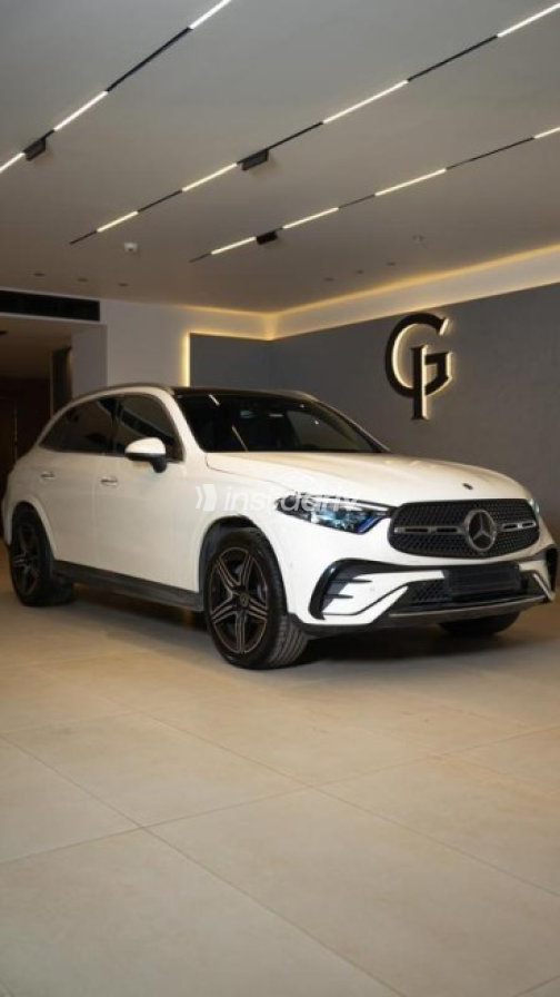 مرسيدس GLC 300 2023 أبيض أوتوماتيك مستعملة للبيع في القاهرة - 4