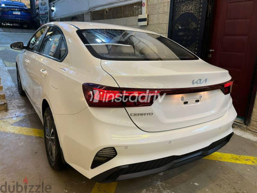 Kia K3 2023 White Automatic Used for Sale in Cairo - 6