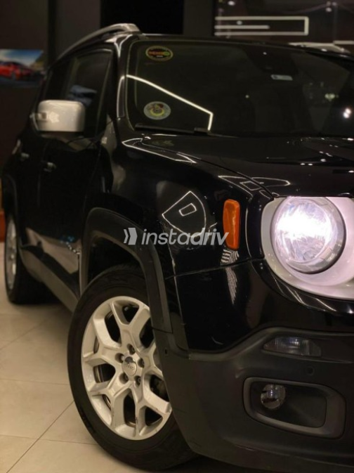 Jeep Renegade 2018 Black Automatic Used for Sale in Hurghada - 5