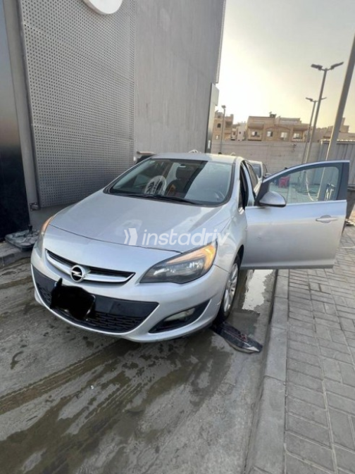 Opel Astra 2021 White Automatic Used for Sale in Greater Cairo ( Cairo + Giza) - 1