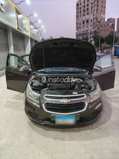 Chevrolet Cruze 2016 Brown Automatic Used for Sale in Asyut - 4