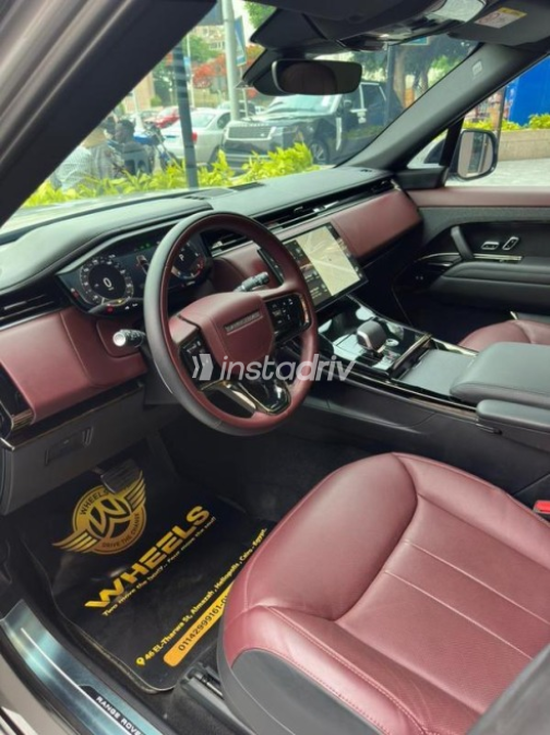 Land Rover Range Rover Sport 2025 White Automatic Used for Sale in Cairo - 4