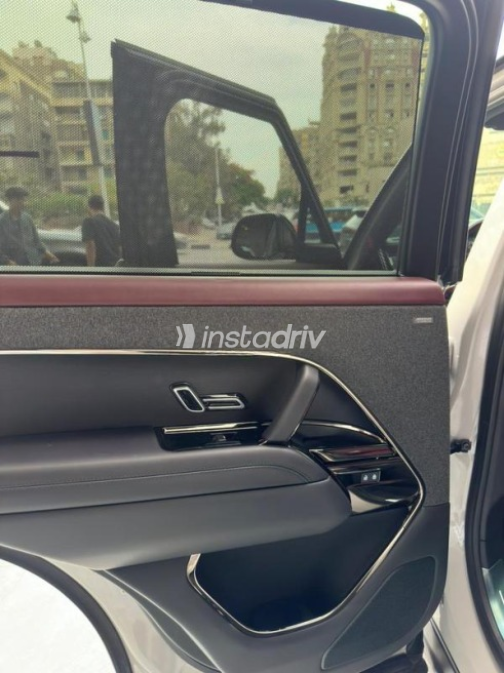 Land Rover Range Rover Sport 2025 White Automatic Used for Sale in Cairo - 8