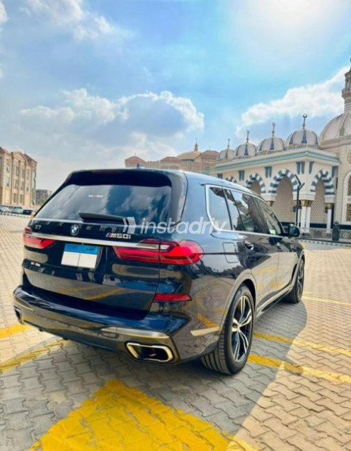 BMW X7 2020 Dark Blue Automatic Used for Sale in Cairo - 3