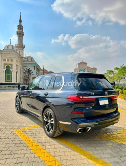 BMW X7 2020 Dark Blue Automatic Used for Sale in Cairo - 5