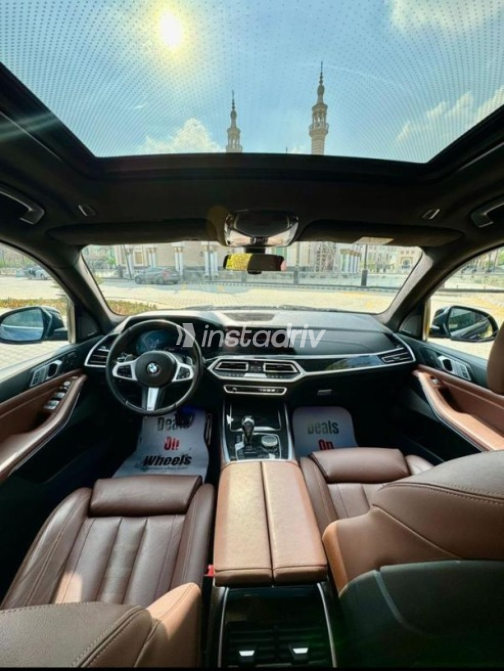 BMW X7 2020 Dark Blue Automatic Used for Sale in Cairo - 9