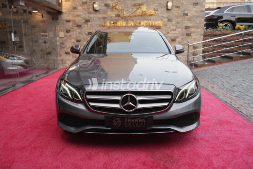 Mercedes E 180 2019 Gray Automatic Used for Sale in Nasr city - 1