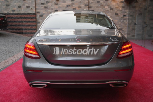 Mercedes E 180 2019 Gray Automatic Used for Sale in Nasr city - 8