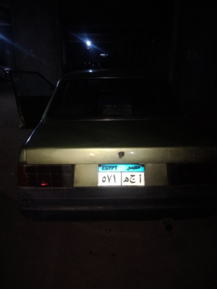 مازدا 929 1982 أخضر يدوي مستعملة للبيع في عين شمس