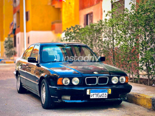 بي ام دبليو 520 1991 أسود أوتوماتيك مستعملة للبيع في مدينة نصر - 1