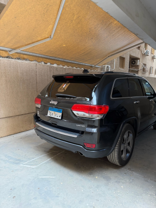Jeep Grand Cherokee 2014 Black Automatic Used for Sale in Maadi