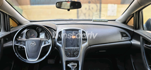 Opel Astra 2016 Dark Gray Automatic Used for Sale in 10th of Ramadan - 1