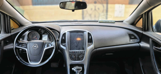 Opel Astra 2016 Dark Gray Automatic Used for Sale in 10th of Ramadan