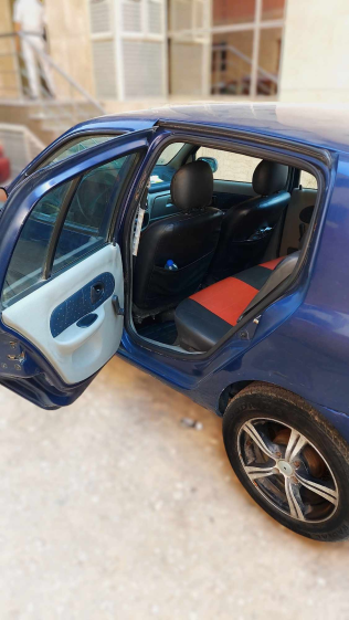 Renault Clio 2004 White Manual Used for Sale in El Haram