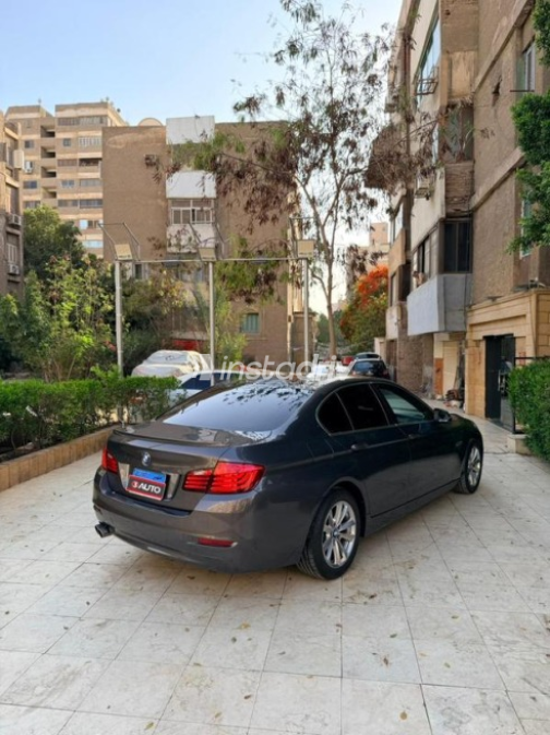 BMW 520 2014 Gray Automatic Used for Sale in Cairo - 6