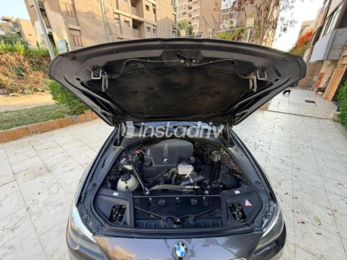 BMW 520 2014 Gray Automatic Used for Sale in Cairo - 7