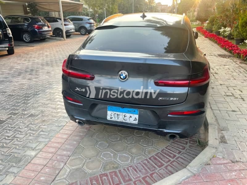 بي ام دبليو X4 2020 رمادي أوتوماتيك مستعملة للبيع في القاهرة - 2