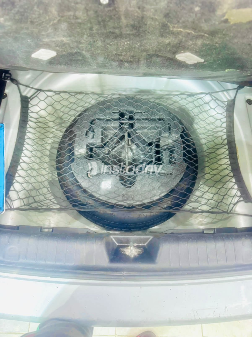 Hyundai Avante 2008 Silver Automatic Used for Sale in Alexandria - 3