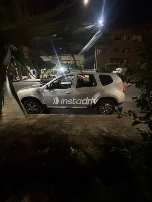 Renault Duster 2017 Silver Automatic Used for Sale in Heliopolis - 1