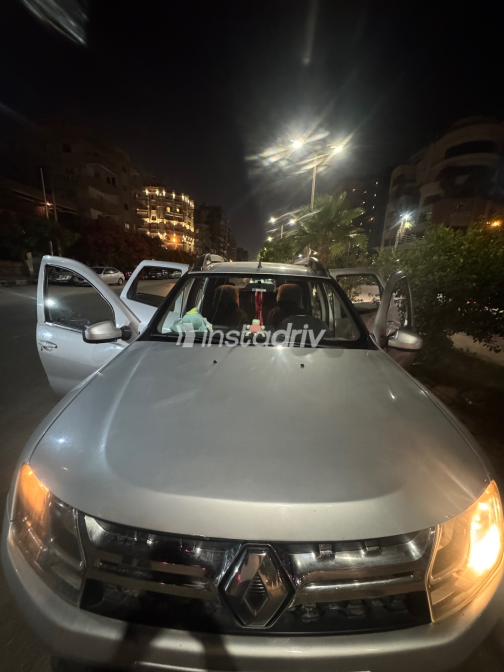 Renault Duster 2017 Silver Automatic Used for Sale in Heliopolis - 6
