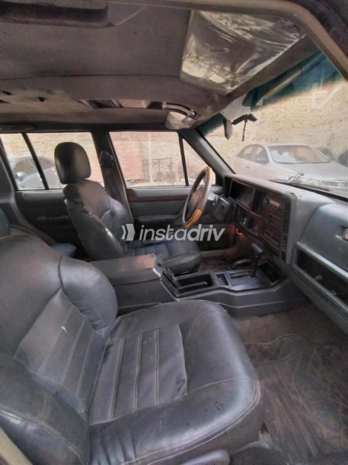 Jeep Cherokee 1997 Black Automatic Used for Sale in 6 October - 4