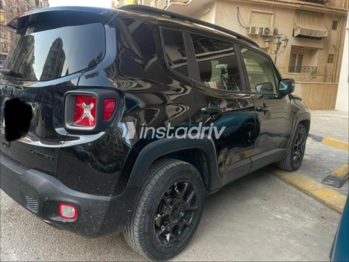 Jeep Renegade 2021 White Automatic Used for Sale in Greater Cairo ( Cairo + Giza) - 3