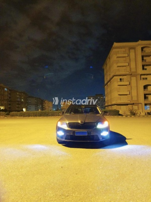 سكودا اوكتافيا A7 2016 موكا أوتوماتيك مستعملة للبيع في مصر الجديدة - 6