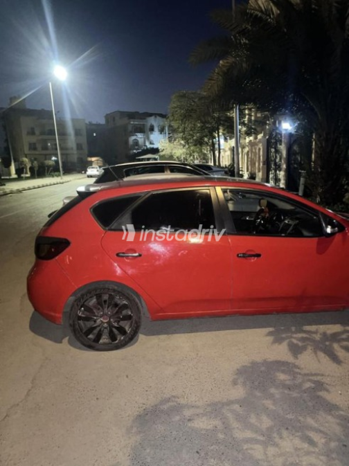 Kia Cerato 2012 Red Automatic Used for Sale in Cairo - 4