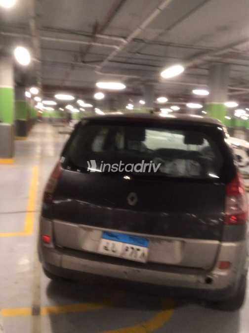Renault Scenic 2005 Gray Automatic Used for Sale in Nasr city - 5