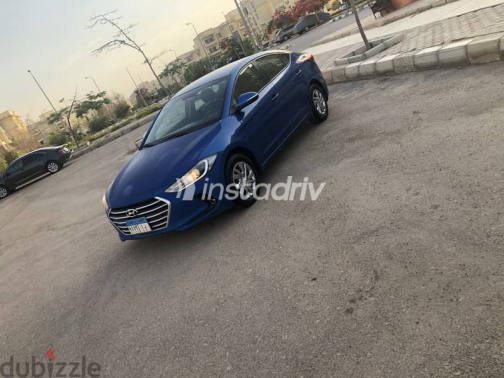 Hyundai Elantra 2018 Dark Blue Automatic Used for Sale in Giza - 1