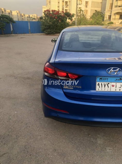Hyundai Elantra 2018 Dark Blue Automatic Used for Sale in Giza - 6