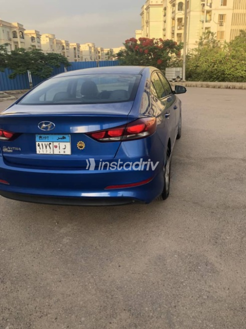 Hyundai Elantra 2018 Dark Blue Automatic Used for Sale in Giza - 7