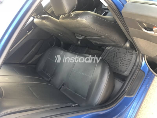 Hyundai Elantra 2018 Dark Blue Automatic Used for Sale in Giza - 8