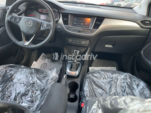 اوبل كروس لاند 2019 أبيض أوتوماتيك مستعملة للبيع في القاهرة - 1
