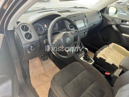Volkswagen Tiguan 2016 Dark Gray Automatic Used for Sale in Cairo - 4