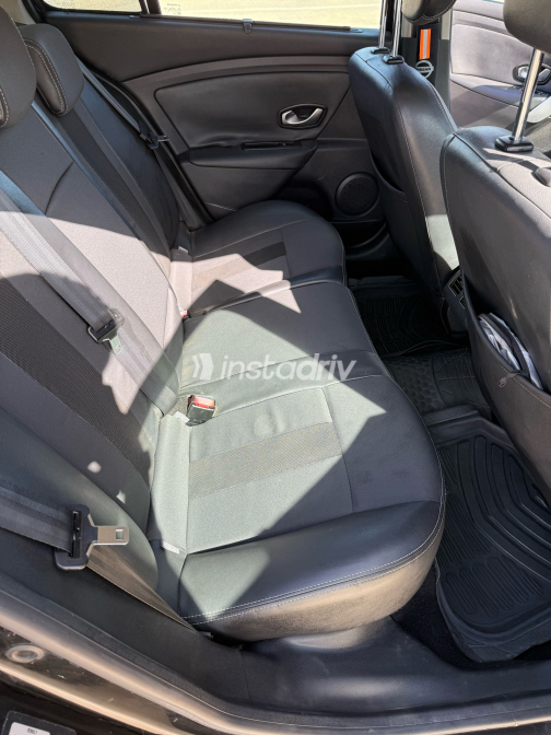Renault Fluence 2011 Black Automatic Used for Sale in Nasr city - 2