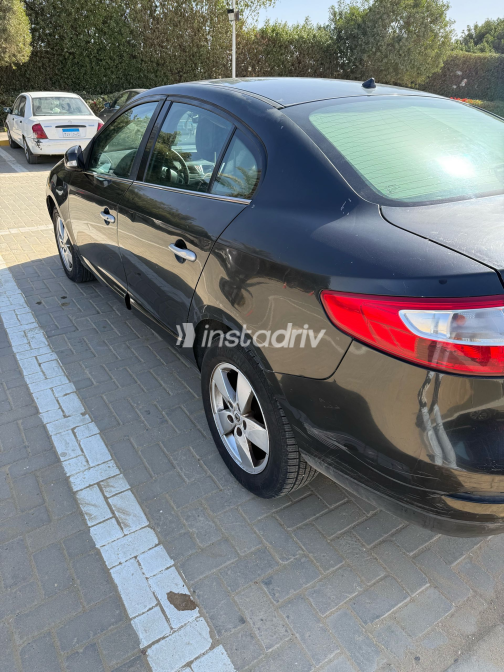 Renault Fluence 2011 Black Automatic Used for Sale in Nasr city - 4