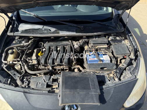 Renault Fluence 2011 Black Automatic Used for Sale in Nasr city - 8