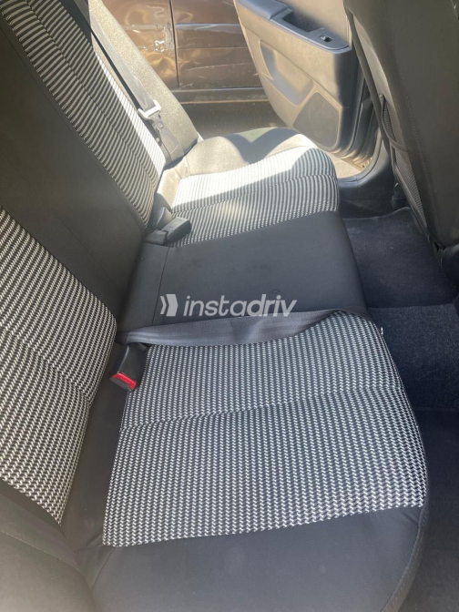 Hyundai Elantra HD 2017 Gray Automatic Used for Sale in Heliopolis - 4