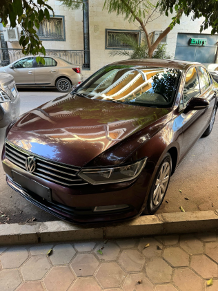Volkswagen Passat 2017 White Automatic Used for Sale in Zamalek