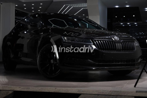 سكودا سوبيرب 2021 أسود أوتوماتيك مستعملة للبيع في القاهرة - 4