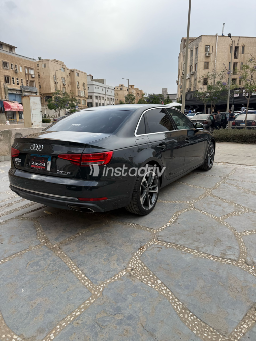 اودي A4 2019 رمادي أوتوماتيك مستعملة للبيع في الجيزة - 2