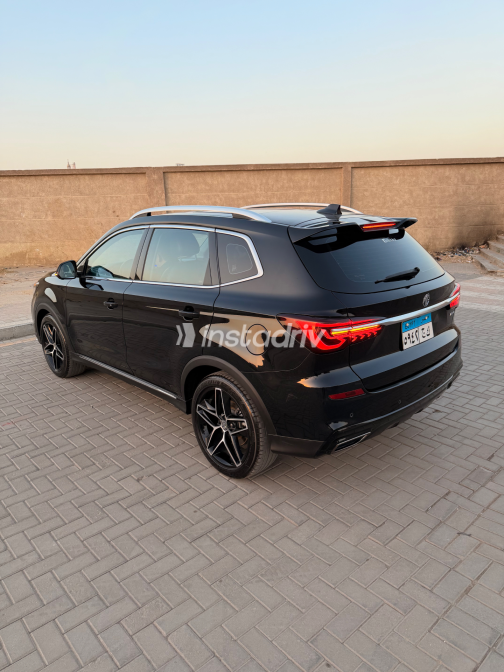 MG Rx5 2023 Black Automatic Used for Sale in Zamalek - 2