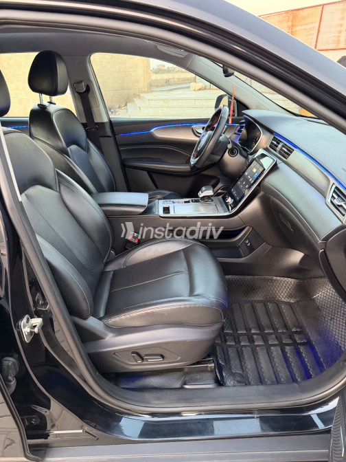MG Rx5 2023 Black Automatic Used for Sale in Zamalek - 8