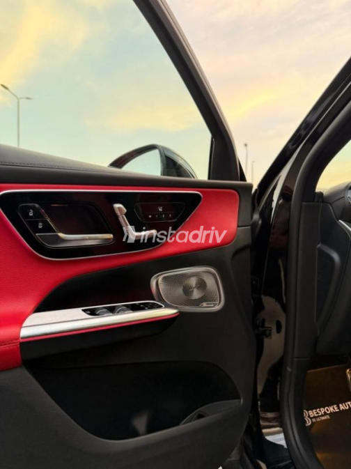 مرسيدس GLC 300 2025 أسود أوتوماتيك مستعملة للبيع في القاهرة - 6